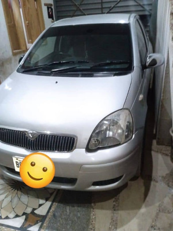 toyota-vitz-f-10-big-1