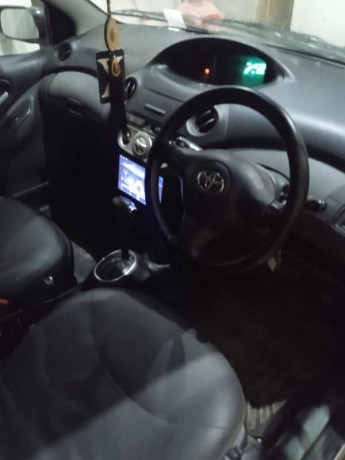 toyota-vitz-f-10-big-6