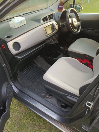 toyota-vitz-f-safety-edition-ii-big-5