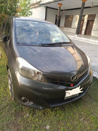 toyota-vitz-f-safety-edition-ii-big-1
