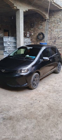 toyota-vitz-f-safety-edition-iii-big-1