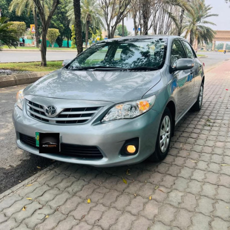 toyota-corolla-altis-x-manual-16-big-1