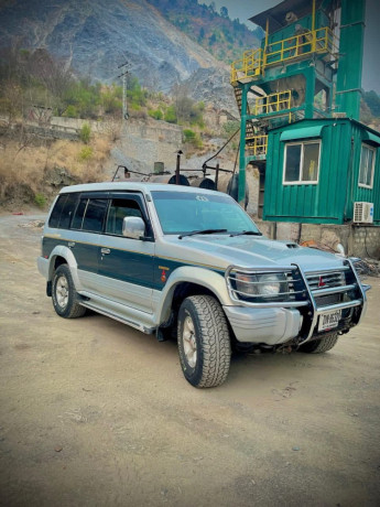 toyota-prado-vx-28l-d-big-0