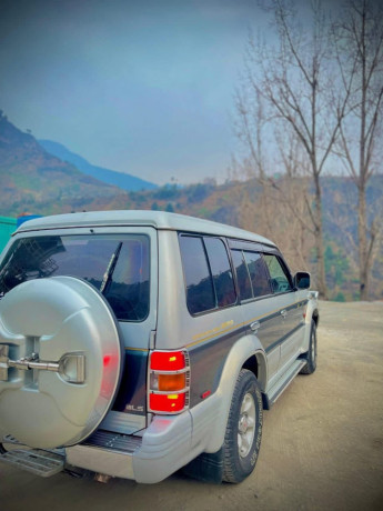 toyota-prado-vx-28l-d-big-3