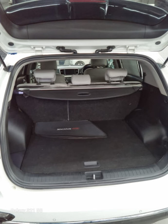 kia-sportage-fwd-big-8