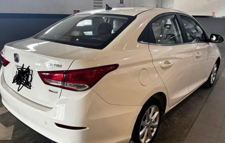 changan-alsvin-15l-dct-lumiere-big-1