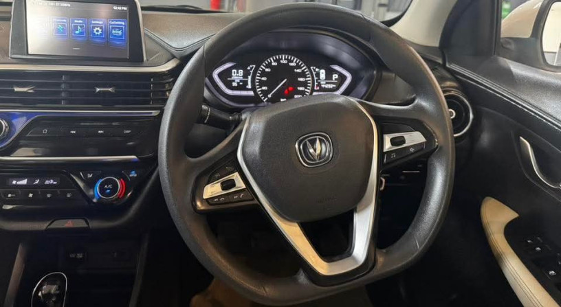 changan-alsvin-15l-dct-lumiere-big-3