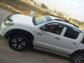 toyota-hilux-e-small-2