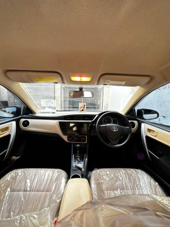 toyota-corolla-altis-x-manual-16-big-2