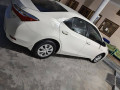 toyota-corolla-gli-small-2