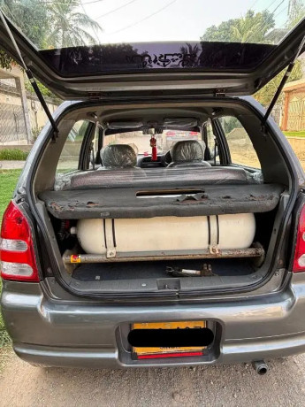suzuki-alto-vxr-2010-big-9
