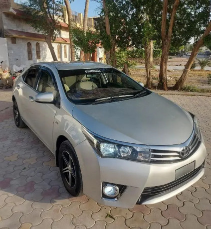 toyota-corolla-gli-2016-big-1