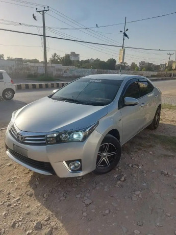 toyota-corolla-gli-2016-big-2