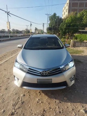 toyota-corolla-gli-2016-big-0