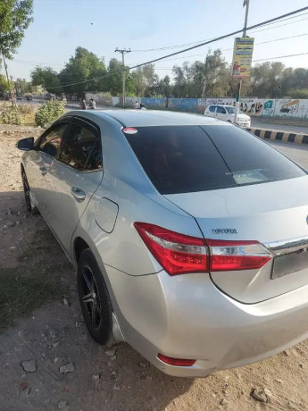 toyota-corolla-gli-2016-big-10