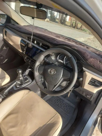 toyota-corolla-gli-2016-big-5