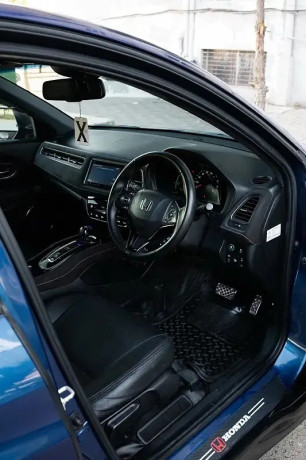 honda-vezel-rs-20162021-big-2