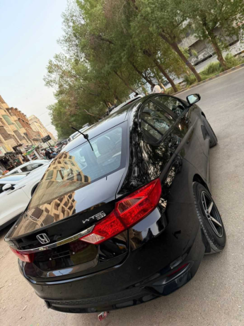 honda-city-12l-cvt-big-9