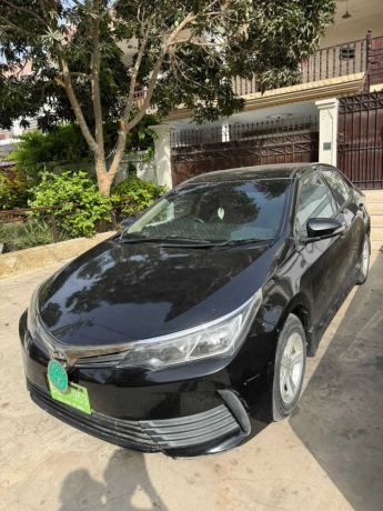toyota-corolla-altis-x-manual-16-big-0