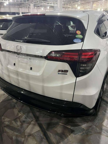 honda-vezel-big-2