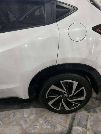 honda-vezel-big-4