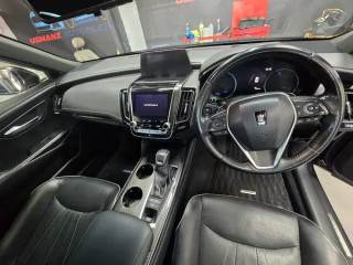 toyota-crown-rs-advance-2018
