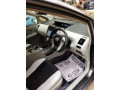 toyota-prius-alpha-small-4