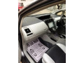 toyota-prius-alpha-small-8