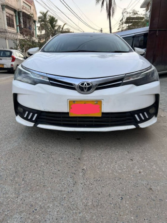 toyota-corolla-altis-x-cvt-i-18-big-0