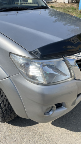 toyota-hilux-camp-big-0