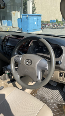 toyota-hilux-camp-big-2