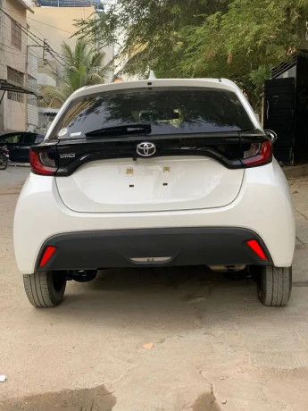 toyota-yaris-hatchback-japanese-model-202124-big-3
