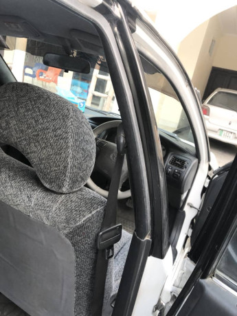 toyota-corolla-se-big-13