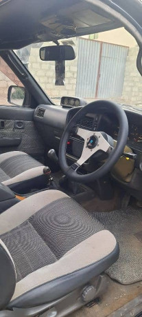 toyota-hilux-e-big-6