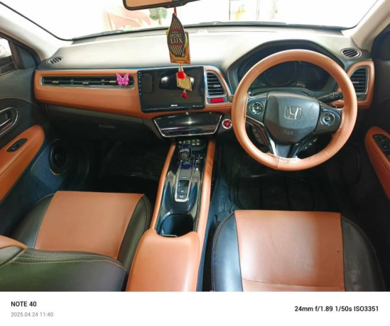 honda-vezel-hybrid-z-2014-big-4