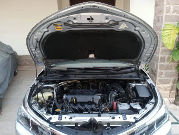 toyota-corolla-altis-16-x-cvt-i-big-5