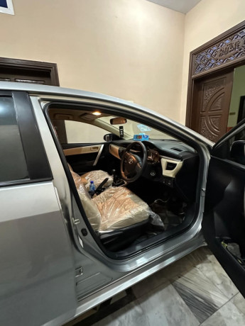 toyota-corolla-altis-x-manual-16-big-9