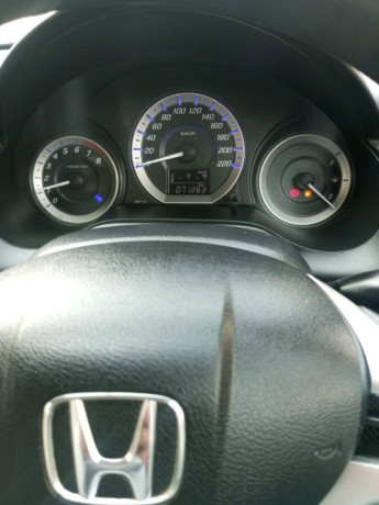 honda-city-12l-mt-big-8