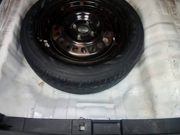 honda-city-12l-mt-big-6