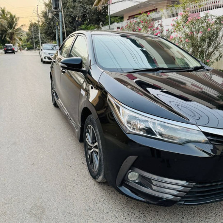 toyota-corolla-altis-16-x-cvt-i-big-7