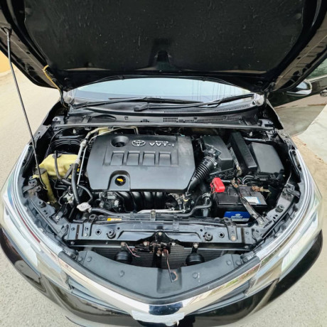 toyota-corolla-altis-16-x-cvt-i-big-6