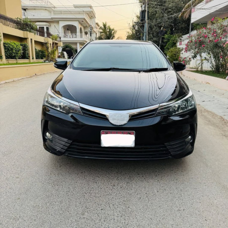 toyota-corolla-altis-16-x-cvt-i-big-0