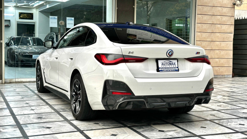 bmw-i4-edrive40-m-sport-2022-big-3