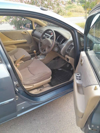 honda-city-12l-mt-big-4