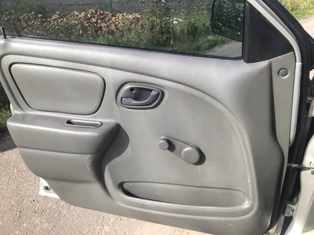 suzuki-alto-vxr-big-5