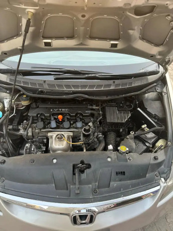 honda-civic-vti-model-2011-big-2