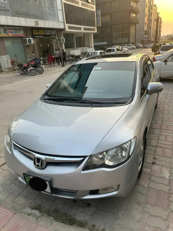 honda-civic-vti-model-2011-big-11