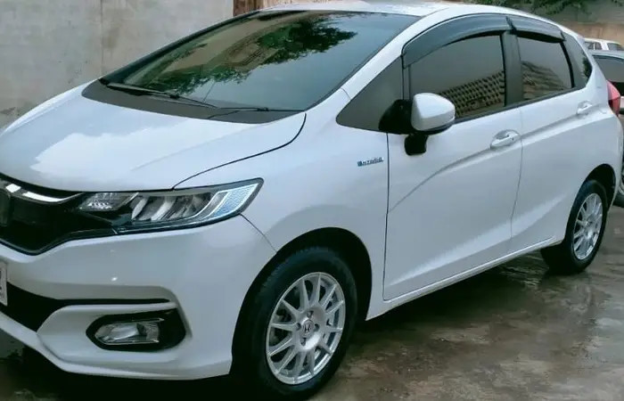 honda-fit-2018-and-2022-registered-big-11