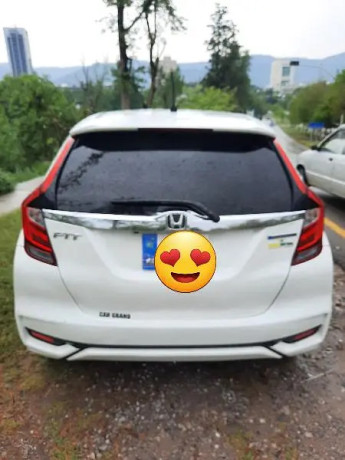 honda-fit-2018-and-2022-registered-big-12