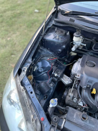 toyota-corolla-altis-x-manual-16-big-7